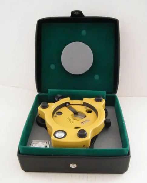 Topcon Dreifuss mit Klemmschraube, Zentrierung Leica, gebraucht