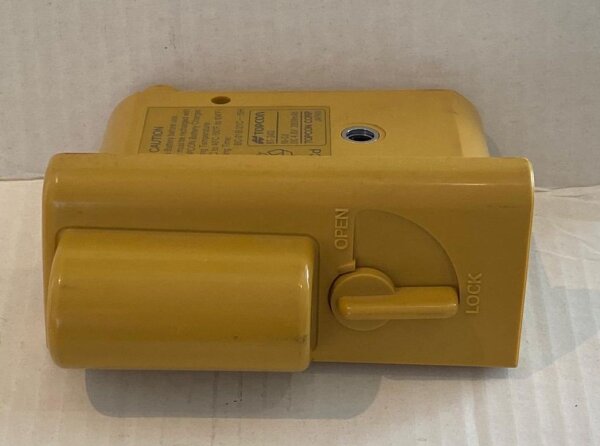 Topcon Akkuhalter - BT-34Q - gebraucht